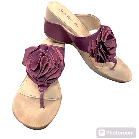 Charlie Paige sz 9 Flower Rosette Sandals - Picture 1 of 7